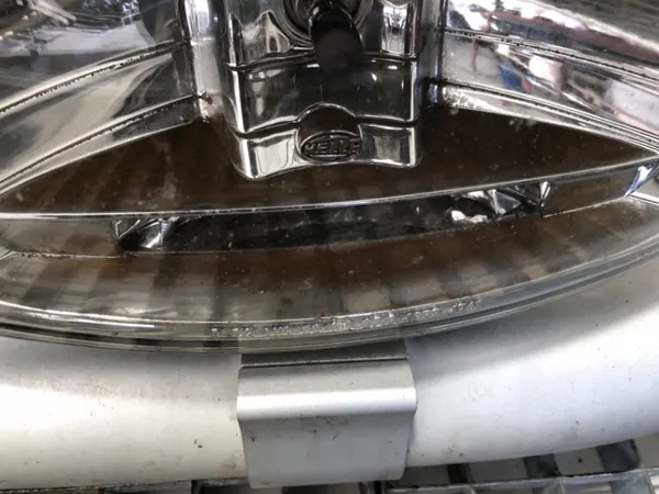 Farol Halogéneo Esquerdo Dianteiro DAF XF OEM LORK-1830-504680 image 4