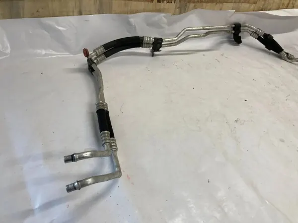 Conducto aceite caja Alfa Romeo Giulia 2.2 OEM 50536783 image 3