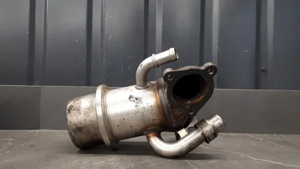 EGR-pakokaasun lämmönvaihdin VW Arteon 2.0 TDI OEM 04l131512bm image 4