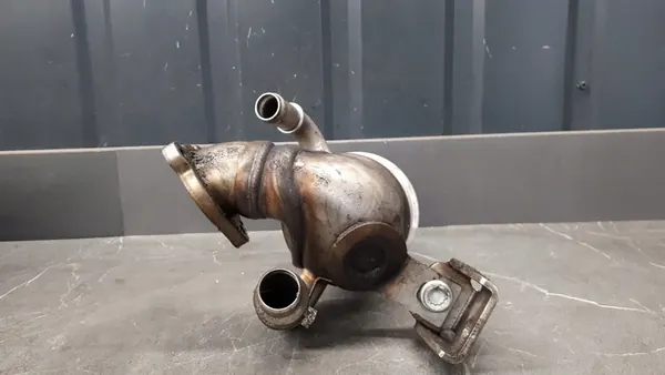 EGR-pakokaasun lämmönvaihdin VW Arteon 2.0 TDI OEM 04l131512bm image 5