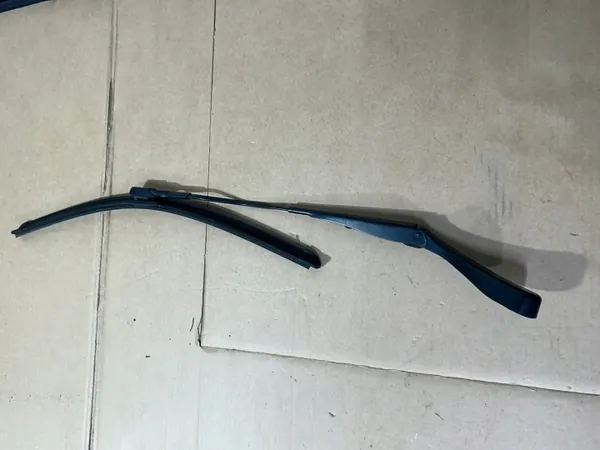 Mercedes W213 pyyhinvarset OEM A2138200344 image 7
