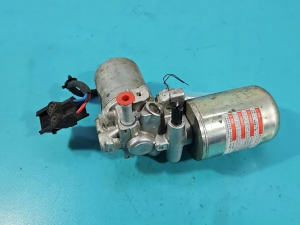 Pompe de frein OEM 47070-42030 pour Toyota RAV4 V image 3