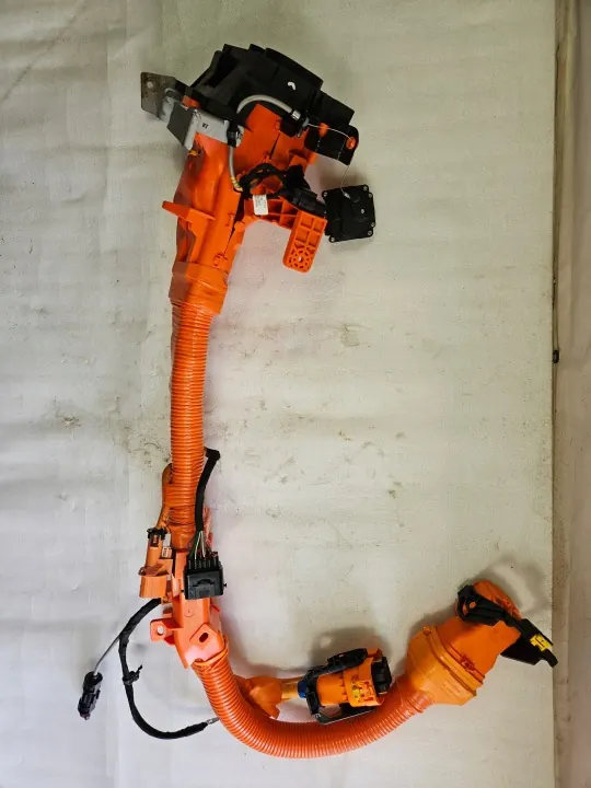 Tomada de carga Hyundai Kona OEM 91684-DS020 image 3