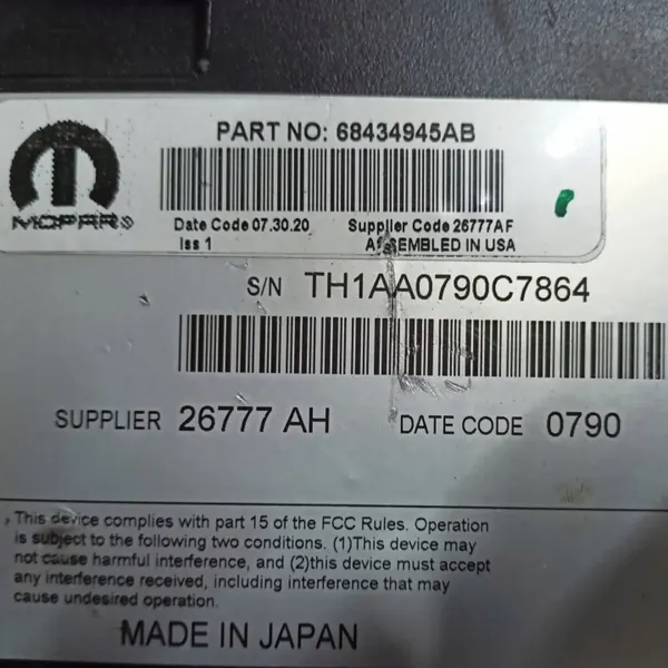 Jeep Wrangler JL Audioversterker OEM 68434945AB image 3