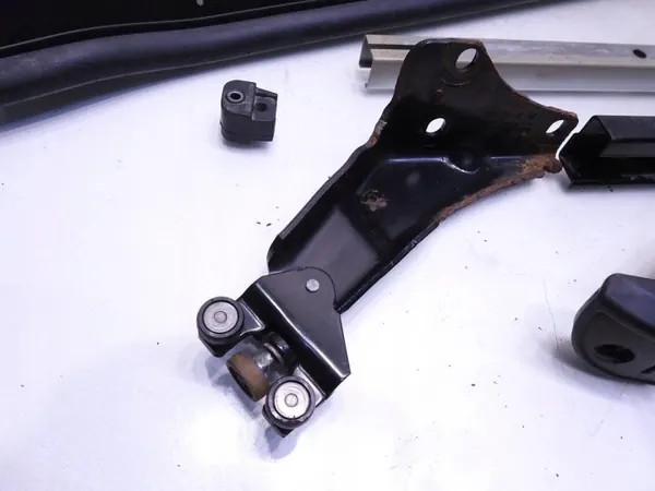 Midden deurrail Peugeot Partner II OEM 9680486080K image 3