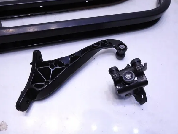 Midden deurrail Peugeot Partner II OEM 9680486080K image 4