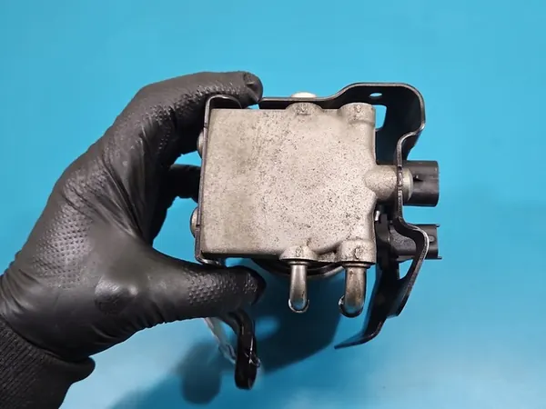 Carcasse de Filtre à Carburant Fiat Freemont 2.0 JTD OEM 939B5000 image 3