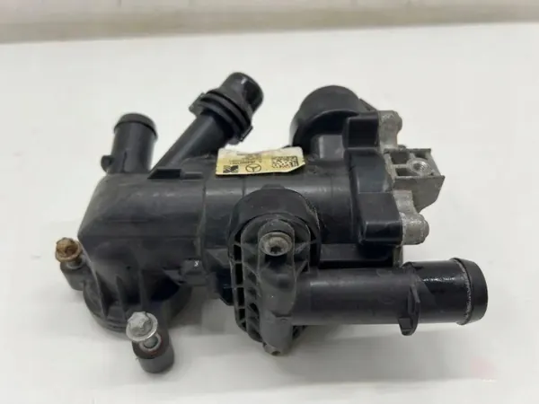 Carcaça Termóstato Mercedes OEM A2642001501 Usado image 3