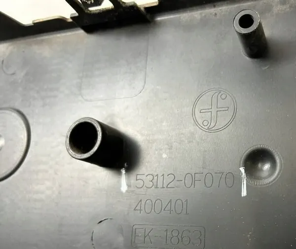 Grade de para-choque dianteiro Toyota Verso R2 12-18 OEM 531120F070 image 8