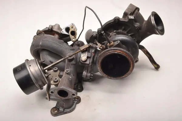 VOLVO XC90 S90 V90 2.0 D5 Turbocompresor 31459963 image 10