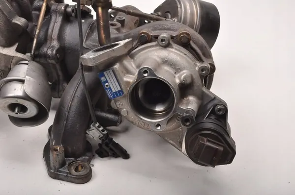 VOLVO XC90 S90 V90 2.0 D5 Turbocompresor 31459963 image 3