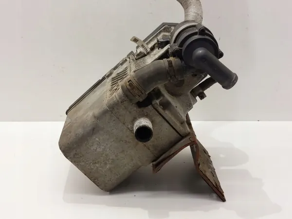 Chauffage stationnaire Webasto OEM 9017986A VW Passat B6 image 3