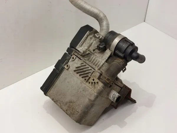Chauffage stationnaire Webasto OEM 9017986A VW Passat B6 image 4