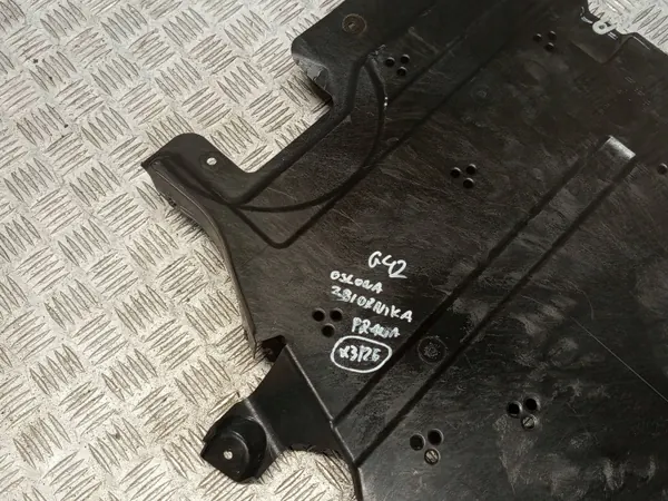 BMW OE 8493722 Höger Tank Underrede Skydd image 6