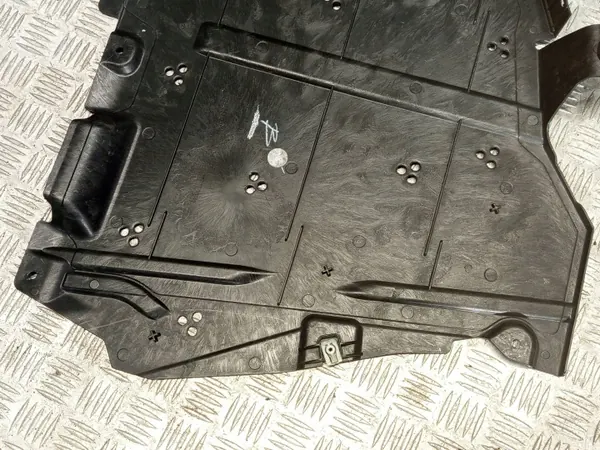 BMW OE 8493722 Höger Tank Underrede Skydd image 8