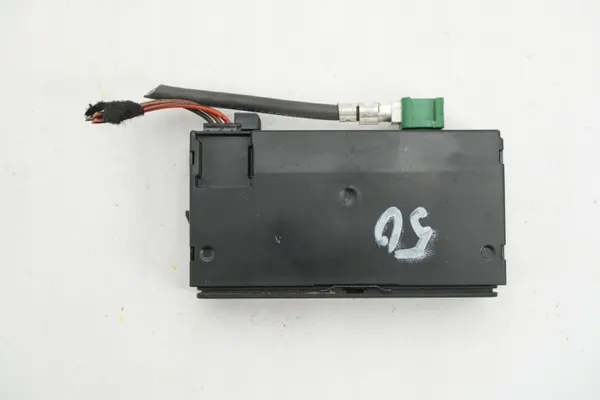 Tomada USB usada OEM 82A035736A para Audi image 4