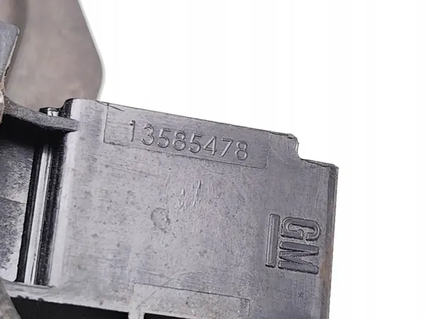 Vauxhall Astra Baklucka Lås 2012 Hatchback 4/5dr OEM image 7