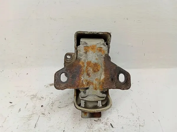 Motorsteun rechterzijde Toyota Hilux 123610L030 image 5