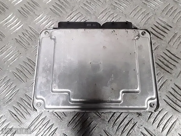 2003 Skoda Octavia ECU 1900TDI 038906012HC image 3