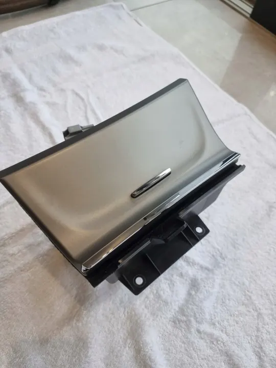 Jeep Grand Cherokee WK2 Lift Console OEM X90029100AN image 10