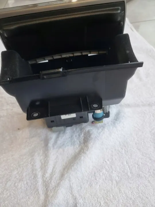 Jeep Grand Cherokee WK2 Lift Console OEM X90029100AN image 8