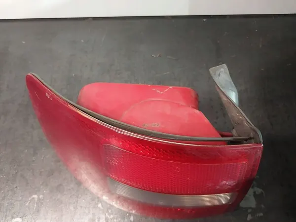 AUDI A6 C5 Kombi Lámpara Trasera Izquierda 4B9945095F image 9