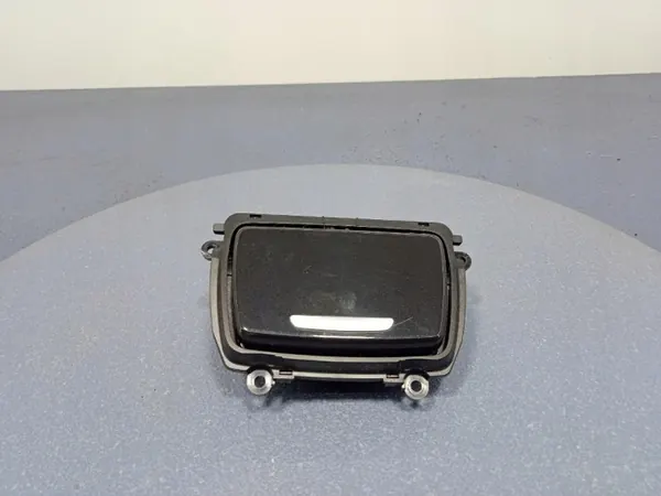 BMW 5 F10 F11 Asbak OEM 9206347 - Tunnelopslag image 2