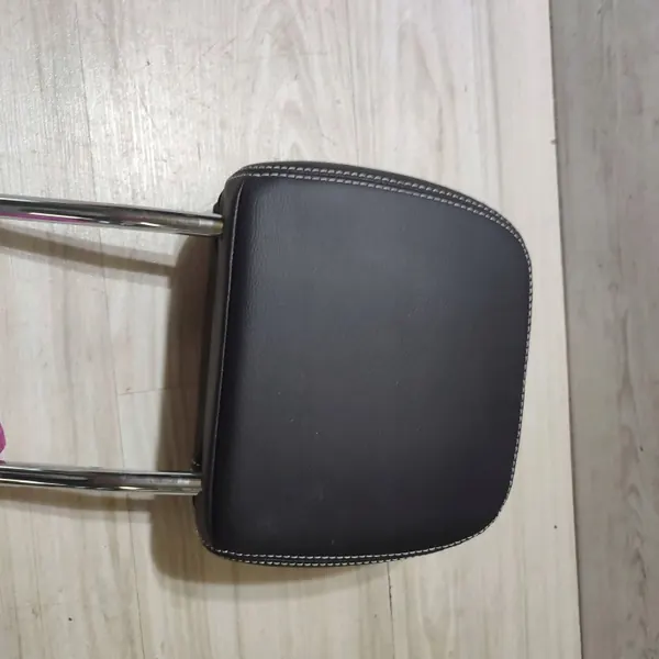 Encosto de cabeça dianteiro direito OEM GX7364388AB Jaguar F-Pace image 6