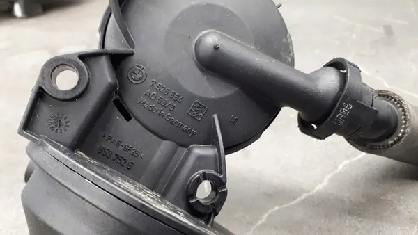 Öljyseparatori BMW E87 E90 E91 image 3