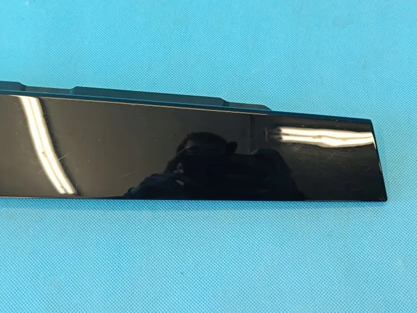 OEM 4KE837901 Etuoven Vasen Lista Audi Q8 e-tron image 3