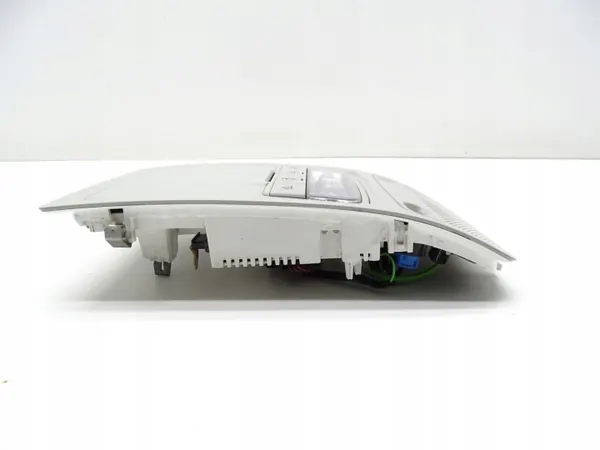 Luz interior Audi Q3 OEM 8X0947135AG - Usado image 3