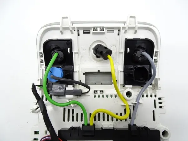 Luz interior Audi Q3 OEM 8X0947135AG - Usado image 8