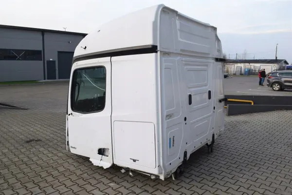Squelette de Cabine Mercedes-Benz OE Sans Portes - Occasion image 3