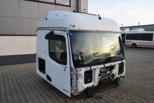 Squelette de Cabine Mercedes-Benz OE Sans Portes - Occasion image 6