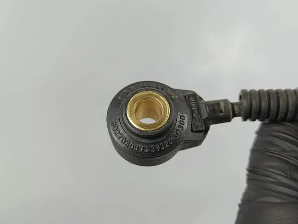 Sensor de batida KIA Sorento 2017 393203C300 image 2