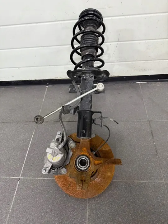 OEM 543026804R Oikea Etujousi Dacia Sandero image 8