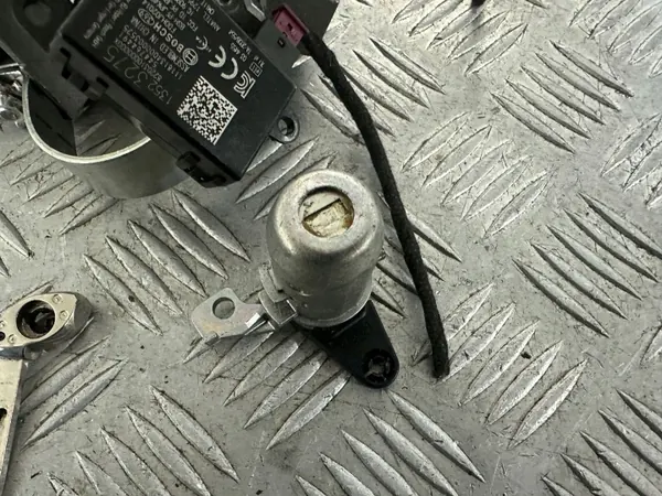 Cilindro de Cierre Opel Astra K OEM - Pieza OE Usada image 3