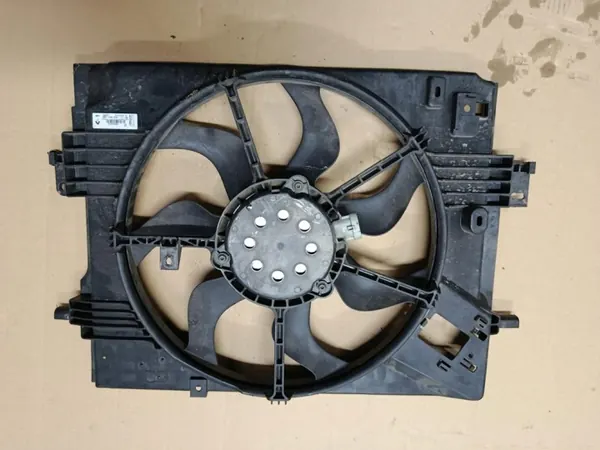 Kylarfläkt OEM 214815462R Renault Captur II image 2