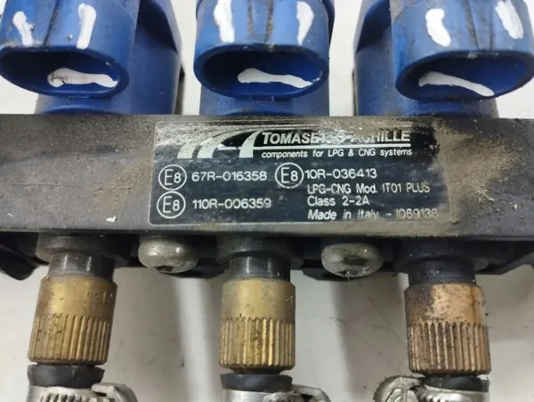 Inyector GLP Infiniti FX 2006 OEM 10R036413 image 6