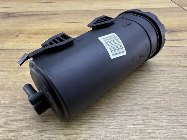 Bränsle Kolfilter Mercedes-Benz W204 1.6 CGI image 10