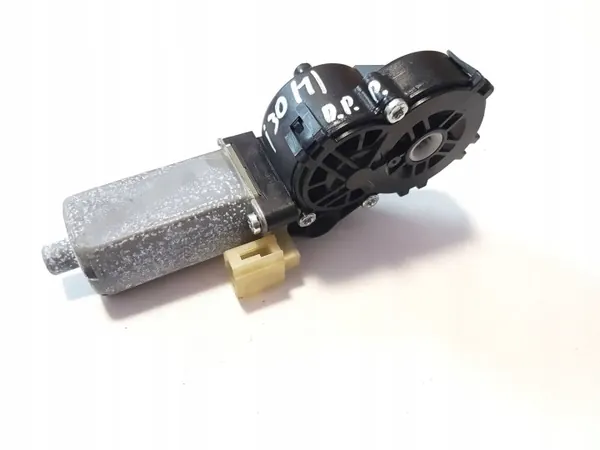 Hyundai i30 Stolsmotor OEM 88680F2100 - Begagnad image 4