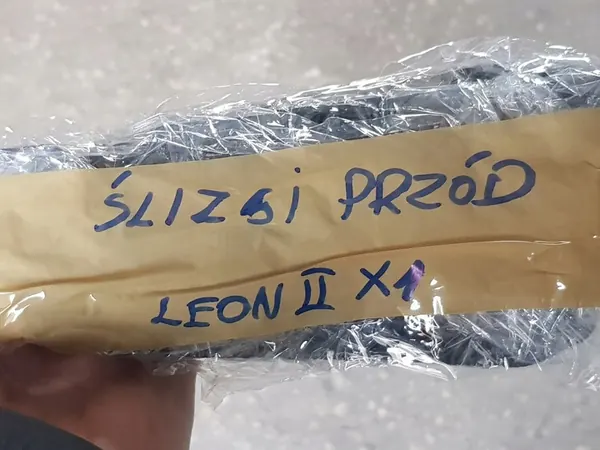 Set di scivoli paraurti anteriore - SEAT LEON II 2005-2012 - OEM image 10