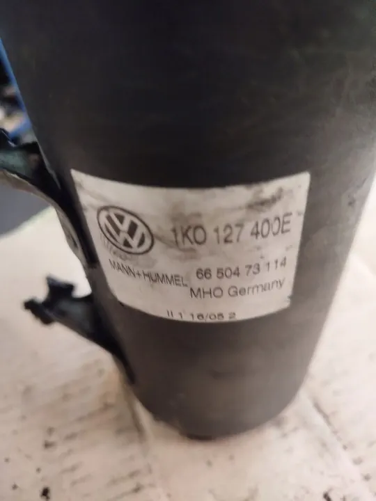 Brandstoffilterhuis Seat Altea VW 1.9 TDI 1K0127400E image 3