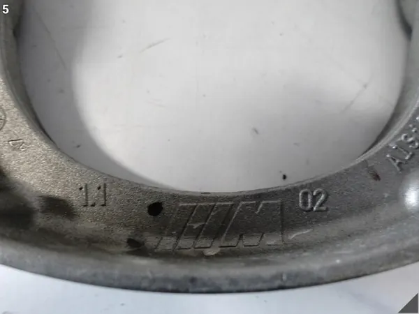 BMW Vaihteistonkannatin OEM 64678697 - Taka-akseli image 6