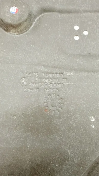 BMW G20 G21 Unterbodenschutz links OEM 7340865 image 5