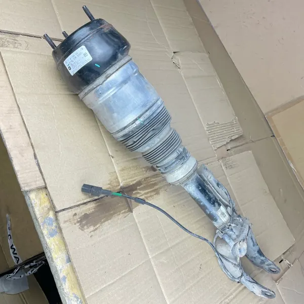 Mercedes GLE W166 Etu Oikea Jousitus OEM A1663204266 image 3