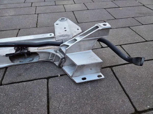 OEM 9825331880 Voorwagen voor Peugeot 2008 II image 10
