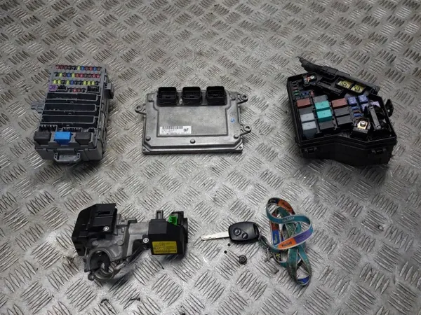 Kit de Démarrage OEM 37820-RNA-E11 Honda Civic VIII image 2