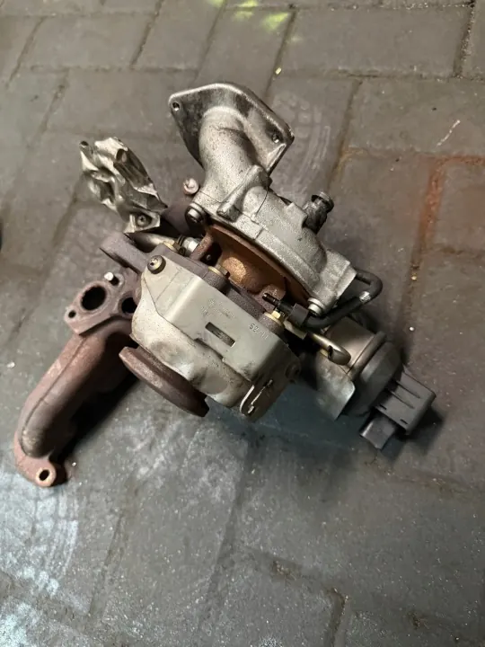 2012 VW Touran Turbocharger 2.0 TDI 03L253056G image 2
