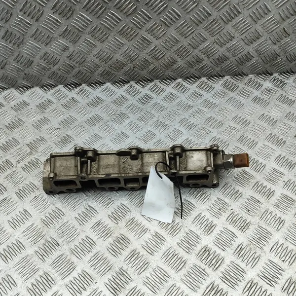 Collecteur d'admission VW Jetta III 1.4L GK284AHBDE image 2